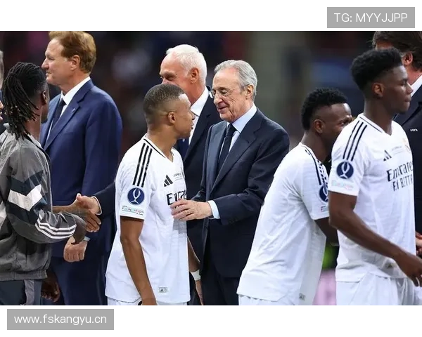 皇马中锋短缺问题加剧，对赛季攻坚阶段表现带来明显制约